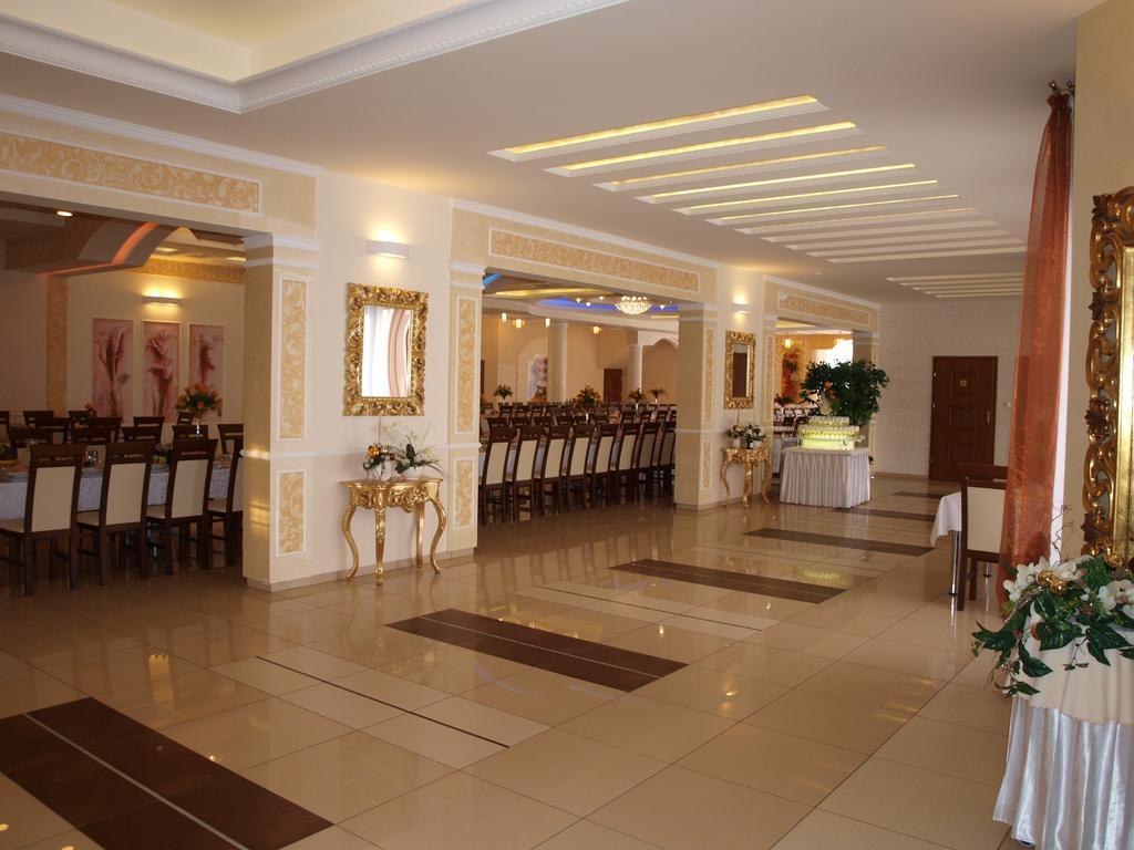 Hotel Ostoja Bobowa Exterior photo